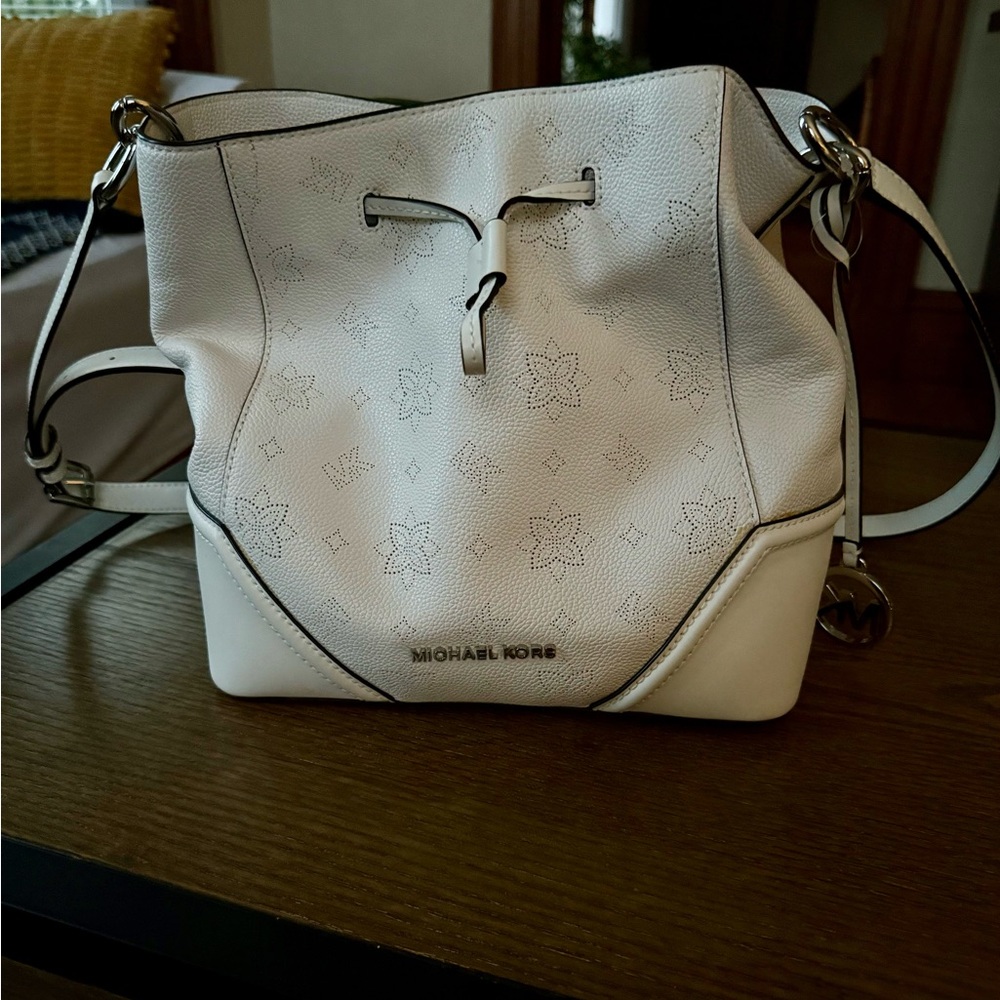 Michael Kors Cream Shoulder Bag